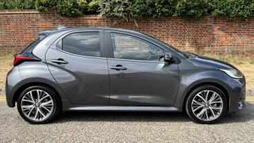 SPOTICAR Toyota Yaris 1.5 Vvt-h Excel E-cvt Euro 6 (s/s) 5dr Used Car - City Car Hybrid Grey - Hemel Hempstead - 1200622709_4