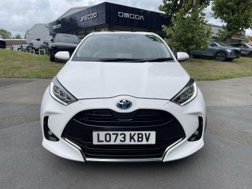 SPOTICAR Toyota Yaris 1.5 Vvt-h Excel E-cvt Euro 6 (s/s) 5dr Used Car - City Car Hybrid White - Swansea - 1200631170_2