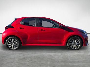 SPOTICAR Toyota Yaris 1.5 Vvt-h Icon E-cvt Euro 6 (s/s) 5dr Used Car - City Car Hybrid Red - Stockton On Tees - 1200640291_2