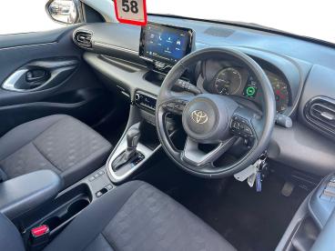 SPOTICAR Toyota Yaris 1.5 Vvt-h Icon E-cvt Euro 6 (s/s) 5dr Used Car - City Car Hybrid Grey - Nottingham - 1200642241_5