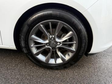 SPOTICAR Vauxhall Adam 1.4i Jam Euro 6 3dr Used Car - City Car Petrol White - Watford - 1200569174_3