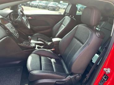 SPOTICAR Vauxhall Astra 1.4i Turbo Limited Edition Euro 6 (s/s) 3dr Used Car - Coupe Petrol Red - Billinghay - 1200539148_4