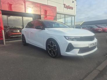 SPOTICAR Vauxhall Astra 1.2 Turbo Ultimate Auto Euro 6 (s/s) 5dr Used Car - Saloon Petrol White - Boston - 1200554804_1