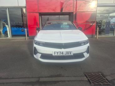 SPOTICAR Vauxhall Astra 1.2 Turbo Ultimate Auto Euro 6 (s/s) 5dr Used Car - Saloon Petrol White - Boston - 1200554804_2