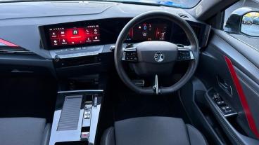 SPOTICAR Vauxhall Astra 1.6 12.4kwh Gs Line Sports Tourer Auto Euro 6 (s/s Used Car - Estate Plug-in Hybrid Blue - Bristol - 1200557070_4