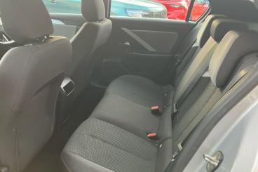 SPOTICAR Vauxhall Astra 1.2 Turbo Design Euro 6 (s/s) 5dr Used Car - Saloon Petrol Grey - Welling - 1200557774_5