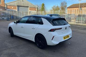SPOTICAR Vauxhall Astra 1.2 Turbo Gs Euro 6 (s/s) 5dr Used Car - Saloon Petrol White - Dartford - 1200560722_3