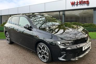 SPOTICAR Vauxhall Astra 1.2 Turbo Ultimate Auto Euro 6 (s/s) 5dr Used Car - Saloon Petrol Black - Woolwich - 1200561343_1