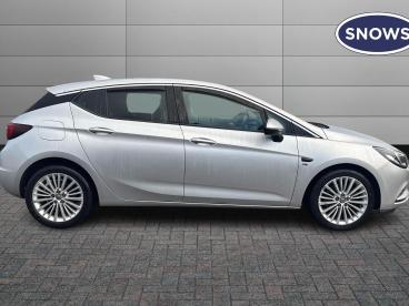 SPOTICAR Vauxhall Astra 1.6 Cdti Blueinjection Elite Nav Euro 6 (s/s) 5dr Used Car - Saloon Diesel Silver - Southampton - 1200562316_5