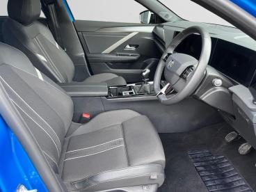 SPOTICAR Vauxhall Astra 1.2 Turbo Gs Sports Tourer Euro 6 (s/s) 5dr Used Car - Estate Petrol Blue - Sudbury - 1200565312_4