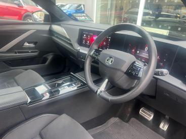 SPOTICAR Vauxhall Astra 1.2 Turbo Ultimate Auto Euro 6 (s/s) 5dr Used Car - Saloon Petrol Grey - Malton - 1200573418_4