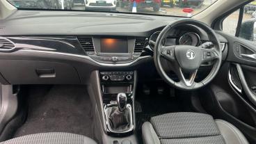 SPOTICAR Vauxhall Astra 1.2 Turbo Griffin Edition Euro 6 (s/s) 5dr Used Car - Saloon Petrol Black - Wimbledon - 1200574987_4