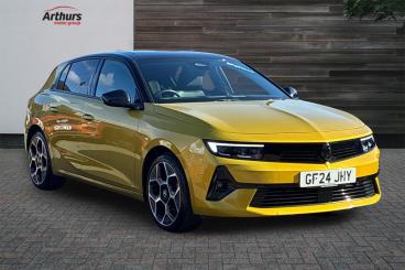 SPOTICAR Vauxhall Astra 1.2 Turbo Ultimate Euro 6 (s/s) 5dr Used Car - Saloon Petrol Multicolour - Oswestry - 1200583481_1