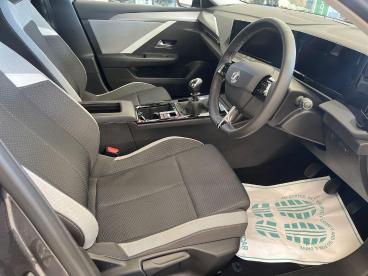 SPOTICAR Vauxhall Astra 1.2 Turbo Design Euro 6 (s/s) 5dr Used Car - Saloon Petrol Grey - Bridgend - 1200607426_3