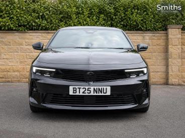 SPOTICAR Vauxhall Astra 1.2 Turbo Ultimate Auto Euro 6 (s/s) 5dr Used Car - Saloon Petrol Black - Ilkeston - 1200608335_2