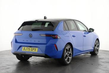 SPOTICAR Vauxhall Astra 1.2 Turbo Ultimate Auto Euro 6 (s/s) 5dr Used Car - Saloon Petrol Blue - Epsom - 1200609832_3