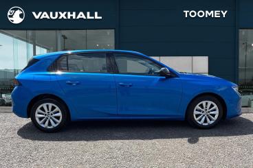 SPOTICAR Vauxhall Astra 1.2 Turbo Design Euro 6 (s/s) 5dr Used Car - Saloon Petrol Blue - Southend-on-sea - 1200611889_4