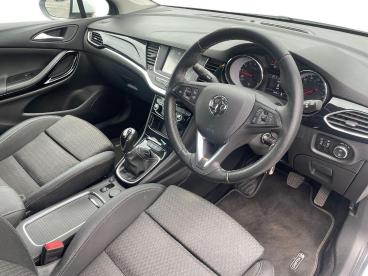 SPOTICAR Vauxhall Astra 1.4i Turbo Griffin Euro 6 (s/s) 5dr Used Car - Saloon Petrol White - Worcester - 1200615612_3