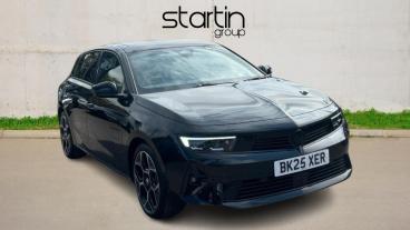 SPOTICAR Vauxhall Astra 1.6 12.4kwh Ultimate Auto Euro 6 (s/s) 5dr Used Car - Saloon Plug-in Hybrid Black - Redditch - 1200619187_1