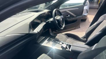 SPOTICAR Vauxhall Astra 1.6 12.4kwh Ultimate Auto Euro 6 (s/s) 5dr Used Car - Saloon Plug-in Hybrid Black - Redditch - 1200619187_2