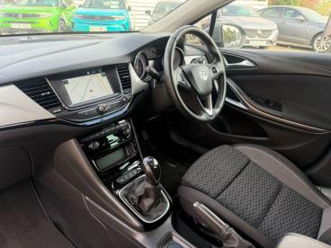 SPOTICAR Vauxhall Astra 1.2 Turbo Sri Vx Line Nav Euro 6 (s/s) 5dr Used Car - Saloon Petrol Grey - Billinghay - 1200624894_5