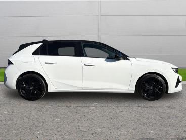SPOTICAR Vauxhall Astra 1.2 Turbo Gs Euro 6 (s/s) 5dr Used Car - Saloon Petrol White - Selby - 1200628825_4