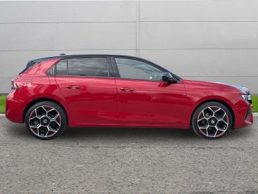 SPOTICAR Vauxhall Astra 1.2 Turbo Gs Line Euro 6 (s/s) 5dr Used Car - Saloon Petrol Red - Selby - 1200641606_4