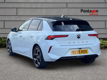 SPOTICAR Vauxhall Astra 1.2 Turbo Ultimate Auto Euro 6 (s/s) 5dr Used Car - Saloon Petrol White - Scunthorpe - 1200642918_2
