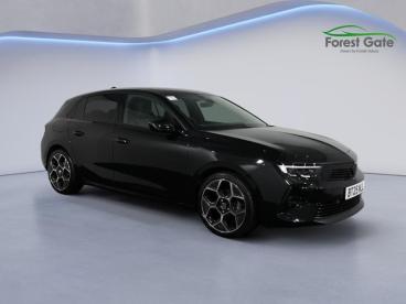 SPOTICAR Vauxhall Astra 1.2 Turbo Ultimate Auto Euro 6 (s/s) 5dr Used Car - Saloon Petrol Black - Corby - 1200643362_1