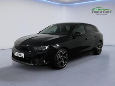 SPOTICAR Vauxhall Astra 1.2 Turbo Ultimate Auto Euro 6 (s/s) 5dr Used Car - Saloon Petrol Black - Corby - 1200643362_5