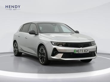 SPOTICAR Vauxhall Astra Astra-e 54kwh Ultimate Auto 5dr Used Car - Saloon Electric Silver - Salisbury - 1200548623_1