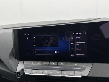 SPOTICAR Vauxhall Astra Astra-e 54kwh Ultimate Auto 5dr Used Car - Saloon Electric Silver - Salisbury - 1200548623_4