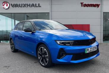 SPOTICAR Vauxhall Astra Astra-e 54kwh Ultimate Auto 5dr Used Car - Saloon Electric Blue - Basildon - 1200554891_1