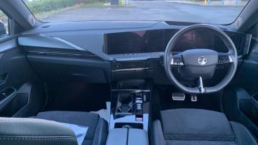 SPOTICAR Vauxhall Astra Astra-e 54kwh Ultimate Auto 5dr Used Car - Saloon Electric Blue - Croydon - 1200573101_4