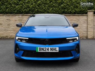 SPOTICAR Vauxhall Astra Astra-e 54kwh Ultimate Auto 5dr Used Car - Saloon Electric Blue - Ilkeston - 1200608337_3