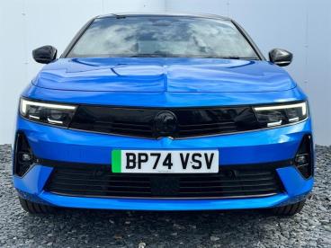 SPOTICAR Vauxhall Astra Astra-e 54kwh Ultimate Auto 5dr Used Car - Saloon Electric Blue - Kingswinford - 1200630811_2