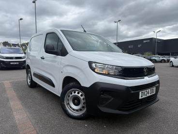 SPOTICAR Vauxhall Combo 1.5 Turbo D 2300 Prime Panel Van Swb Euro 6 (s/s) Used Car - Commercial Vehicle Diesel White - Poole - 1200523430_1