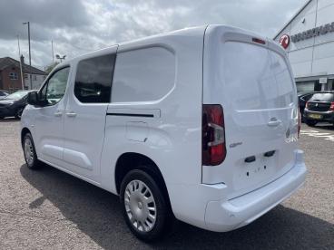 SPOTICAR Vauxhall Combo 1.5 Turbo D 2300 Pro L2 H1 Euro 6 (s/s) 6dr Used Car - Commercial Vehicle Diesel White - Enniskillen - 1200533132_5