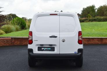 SPOTICAR Vauxhall Combo 1.5 Turbo D 2300 Dynamic L1 H1 Euro 6 5dr Used Car - Commercial Vehicle Diesel White - Ballymena County Antrim - 1200542174_4