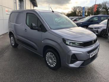 SPOTICAR Vauxhall Combo 1.5 Turbo D 2300 Pro Panel Van Swb Euro 6 (s/s) 5d Used Car - Commercial Vehicle Diesel Grey - Bodmin - 1200551630_4