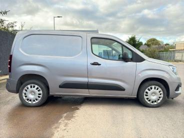 SPOTICAR Vauxhall Combo 1.6 Turbo D 2300 Sportive L1 H1 Euro 6 (s/s) 4dr Used Car - Commercial Vehicle Diesel Grey - Tiverton - 1200553282_2