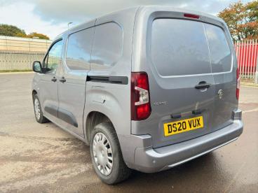 SPOTICAR Vauxhall Combo 1.6 Turbo D 2300 Sportive L1 H1 Euro 6 (s/s) 4dr Used Car - Commercial Vehicle Diesel Grey - Tiverton - 1200553282_5