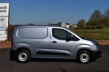 SPOTICAR Vauxhall Combo 1.5 Turbo D 2000 Dynamic L1 H1 Euro 6 5dr Used Car - Commercial Vehicle Diesel Grey - Ballymena County Antrim - 1200559794_3