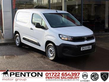 SPOTICAR Vauxhall Combo 1.5 Turbo D 2300 Prime Panel Van Swb Euro 6 (s/s) Used Car - Commercial Vehicle Diesel White - Salisbury - 1200565300_2