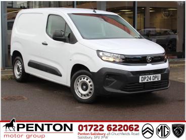 SPOTICAR Vauxhall Combo 1.5 Turbo D 2300 Prime Panel Van Swb Euro 6 (s/s) Used Car - Commercial Vehicle Diesel White - Salisbury - 1200565301_1