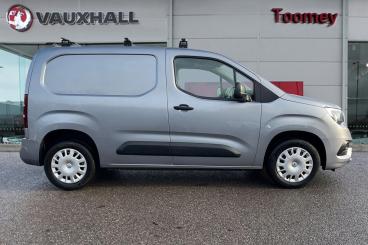 SPOTICAR Vauxhall Combo 1.5 Turbo D 2300 Sportive L1 H1 Euro 6 4dr Used Car - Commercial Vehicle Diesel Grey - Basildon - 1200566928_4