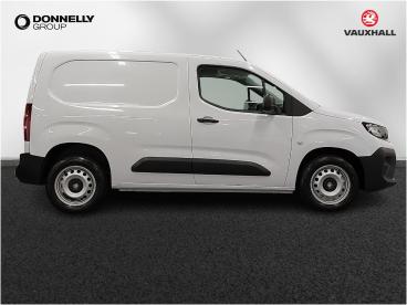 SPOTICAR Vauxhall Combo 1.5 Turbo D 100ps Prime H1 Crew Van Used Car - Commercial Vehicle Diesel White - Dungannon - 1200569821_3