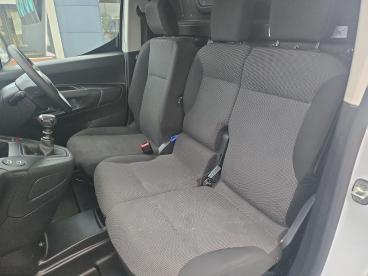 SPOTICAR Vauxhall Combo 1.5 Turbo D 2300 Prime Panel Van Swb Euro 6 (s/s) Used Car - Commercial Vehicle Diesel White - Workington - 1200574454_4