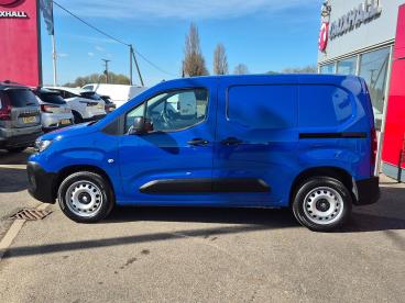 SPOTICAR Vauxhall Combo 1.5 Turbo D 2300 Prime Panel Van Swb Euro 6 (s/s) Used Car - Commercial Vehicle Diesel Blue - Boston - 1200590920_4