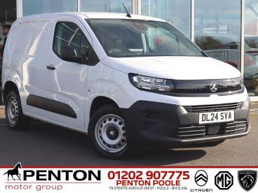 SPOTICAR Vauxhall Combo 1.5 Turbo D 2300 Prime Panel Van Swb Euro 6 (s/s) Used Car - Commercial Vehicle Diesel White - Poole - 1200594297_1